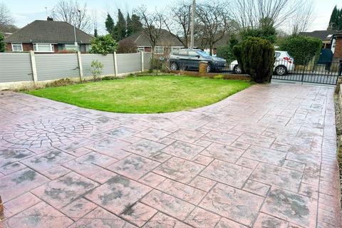 5 Ashbrook Close, Denton, Manchester, M34 2QA