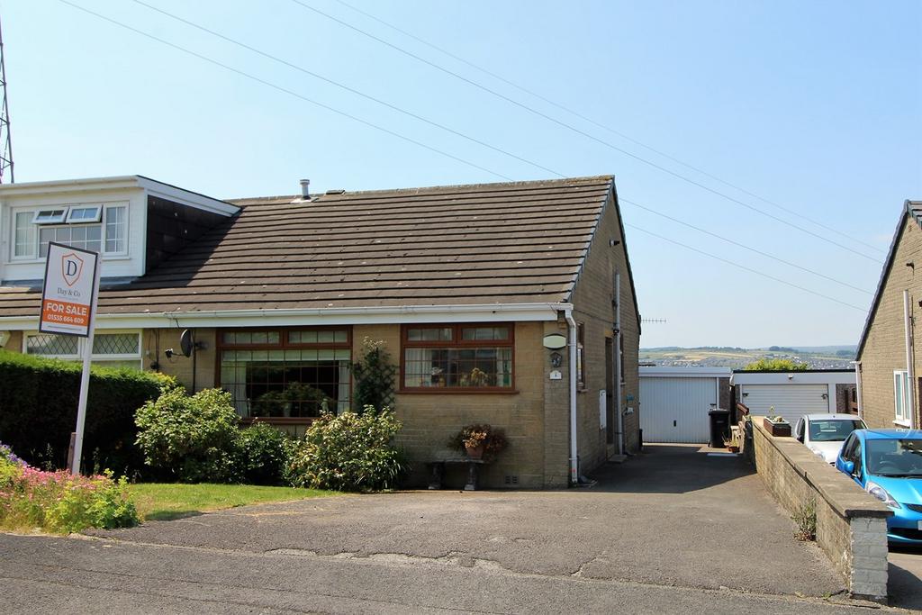 Linden Rise, Long Lee, Keighley, BD21 2 bed semidetached bungalow for