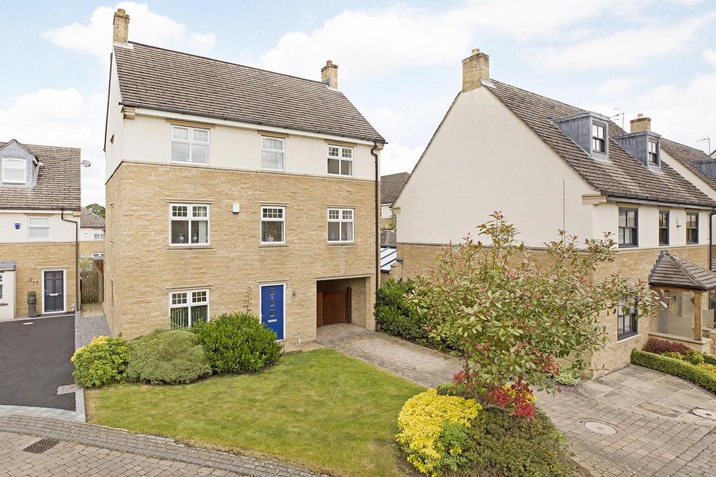 Kingsdale Avenue, Menston LS29 4 bed detached house for sale £499,950
