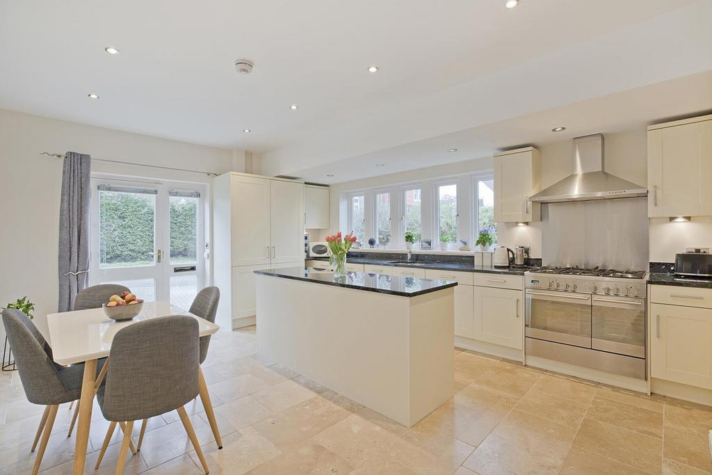 Bolling Road, Ilkley LS29 4 bed townhouse for sale £625,000