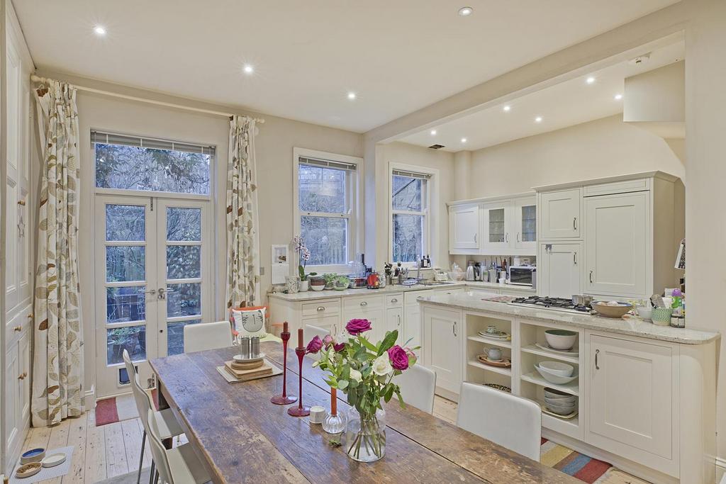 St James Road, ILKLEY LS29 4 bed terraced house for sale £700,000
