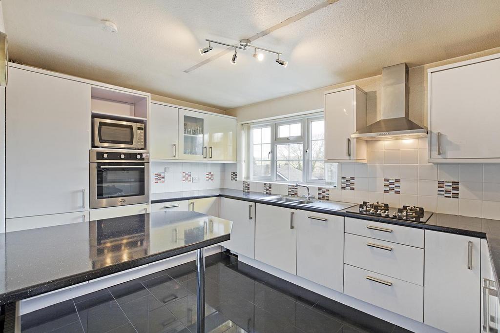 Southfield Road, Burley In Wharfedale... 2 bed apartment £220,000