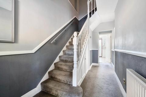 4 bedroom semi-detached house for sale - The Walk, Potters Bar