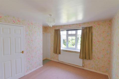 5 Barons Crescent, Copmanthorpe, York, YO23 3YR