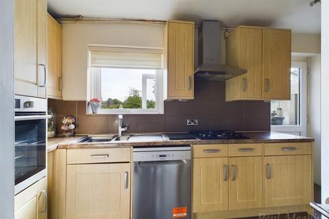 75 The Woodfields, South Croydon, CR2 0HJ
