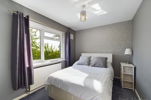 75 The Woodfields, South Croydon, CR2 0HJ
