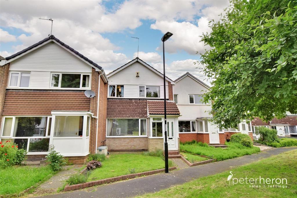 Fairlands East, Fulwell, Sunderland 3 bed terraced house for sale £