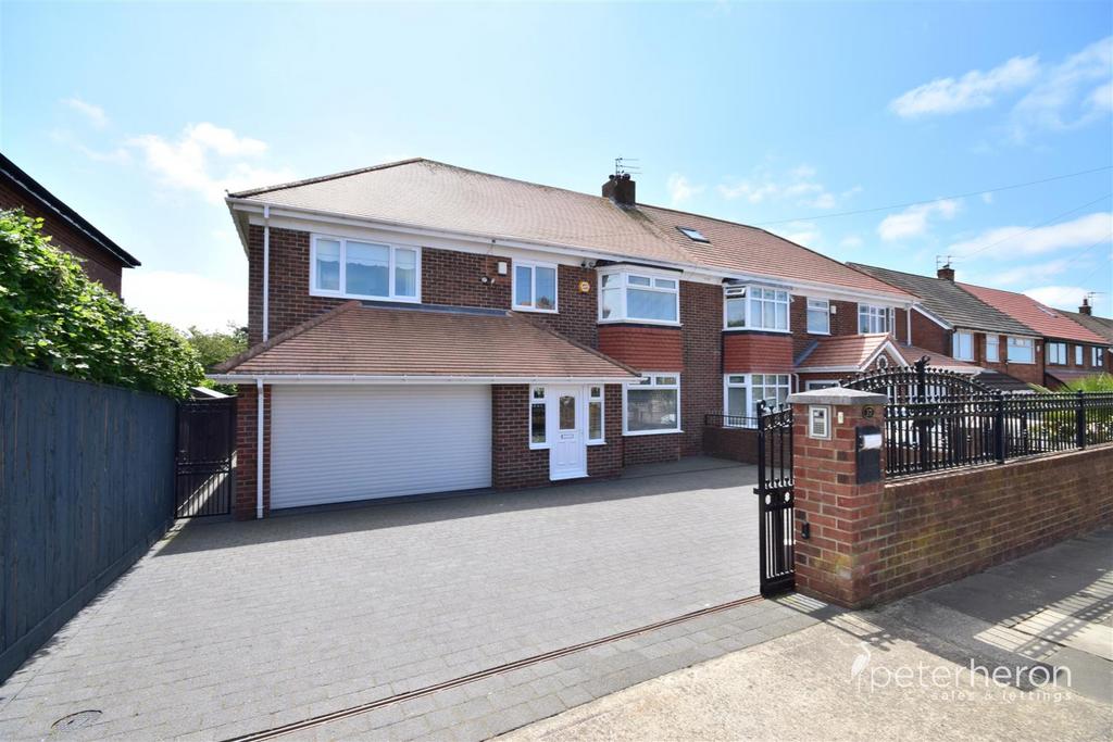 Summerhill, East Herrington, Sunderland 4 bed semidetached house for