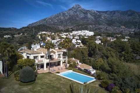 5 bedroom villa, Marbella, Malaga, Spain