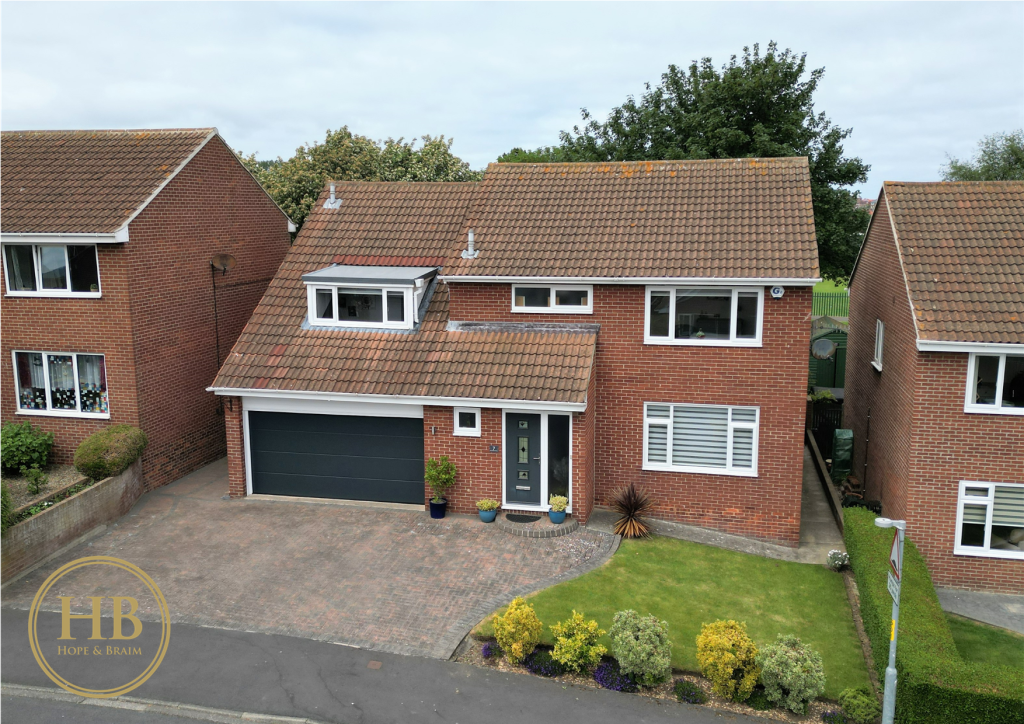 7 Shackleton Close, Whitby 5 bed detached house £475,000