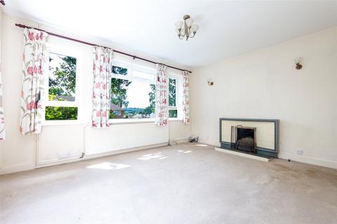6 Orchard Way, Oxted, RH8 9DJ