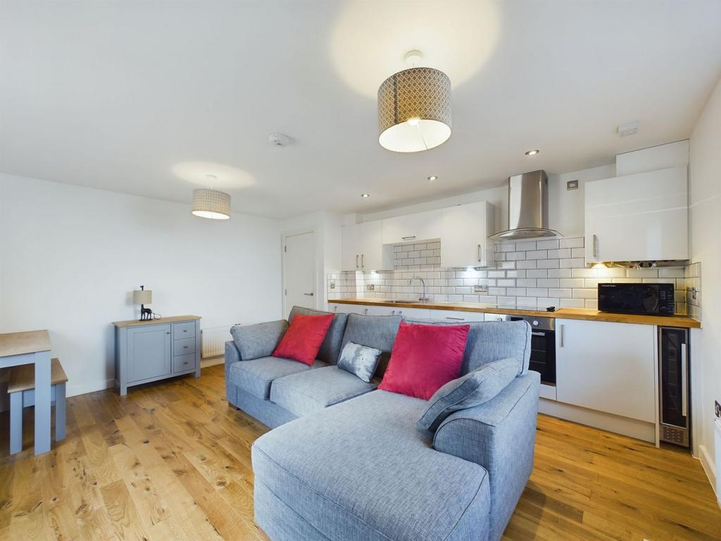 Open plan lounge/kitchen/diner