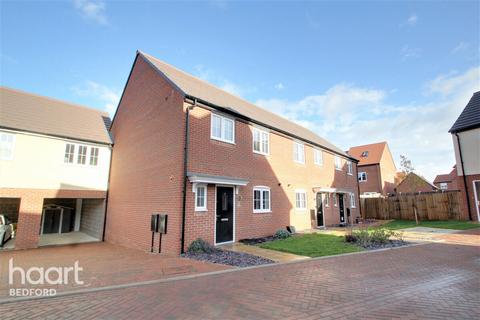3 bedroom end of terrace house for sale, Mandarin Mead, Bedford