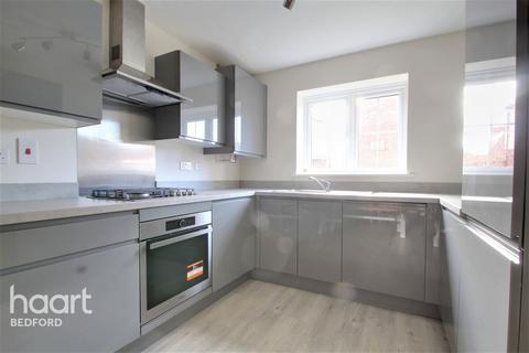 undefined, Mandarin Mead, Bedford