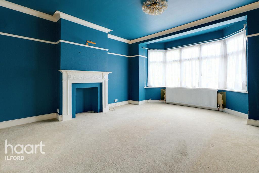 The Drive, Ilford 5 bed semidetached house for sale £775,000