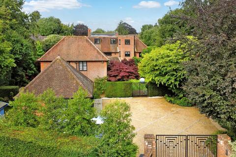 5 bedroom detached house for sale, Gregories Farm Lane, Beaconsfield, HP9