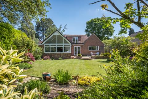 4 bedroom bungalow for sale - West Broyle Drive, West Broyle, Chichester, West Sussex