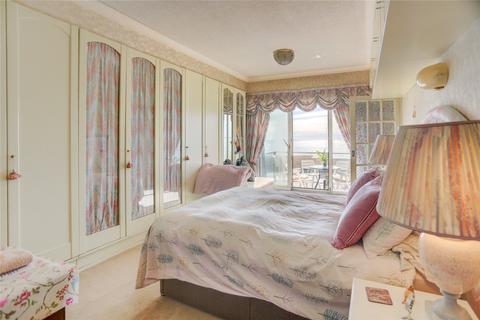 3 bedroom apartment for sale, Bath Court, Kings Esplanade, Hove, East Sussex, BN3