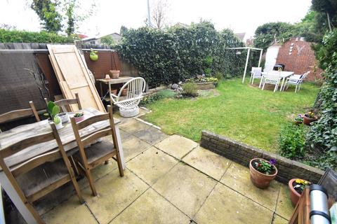 1 Anthony Gardens, Luton, LU1 5HA