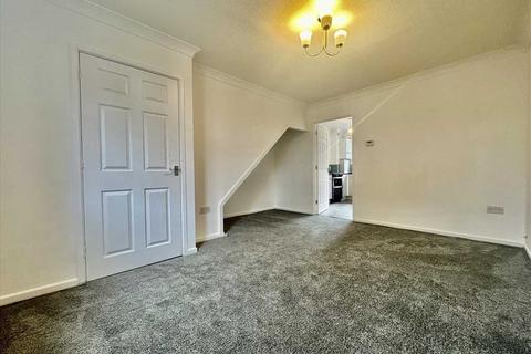 2 bedroom semi-detached house to rent, Hickory Drive, Plympton, Chaddlewood