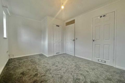 2 bedroom semi-detached house to rent, Hickory Drive, Plympton, Chaddlewood