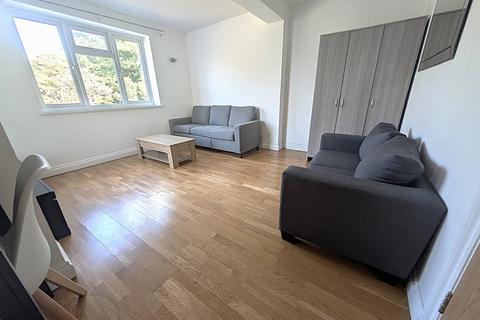 undefined, Selborne Gardens, Hendon, London, NW4