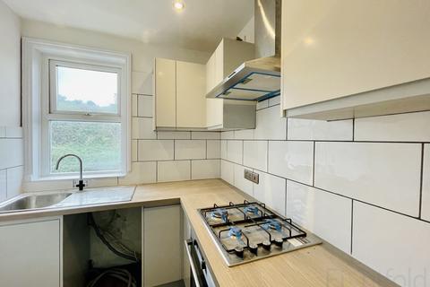 2 bedroom flat to rent, Freehold Terrace, Brighton