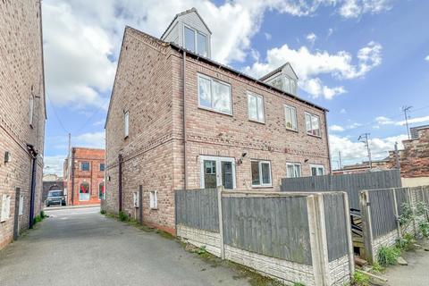 4 bedroom semi-detached house for sale, All Saints Mews, Gainsborough, Lincolnshire, DN21