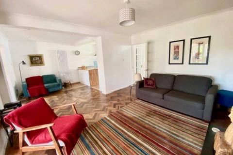 1 Timbers Close, Buckfastleigh, TQ11 0DR