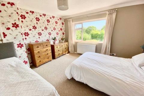 1 Timbers Close, Buckfastleigh, TQ11 0DR