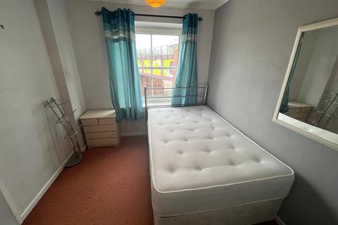1 bedroom flat to rent - High Street, Hull, East Riding of Yorkshire, UK, HU1