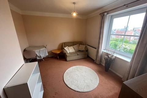 1 bedroom flat to rent, Phoenix House, High Street, Hull, East Riding of Yorkshire, HU1