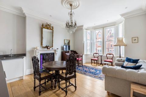 undefined, Montague Road, Richmond, Surrey, TW10