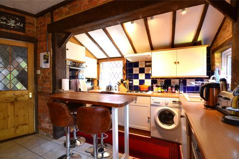 6 Frith Park, East Grinstead, RH19 2BU
