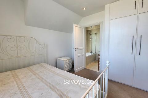 2 bedroom flat to rent, Park Road, High Barnet, EN5
