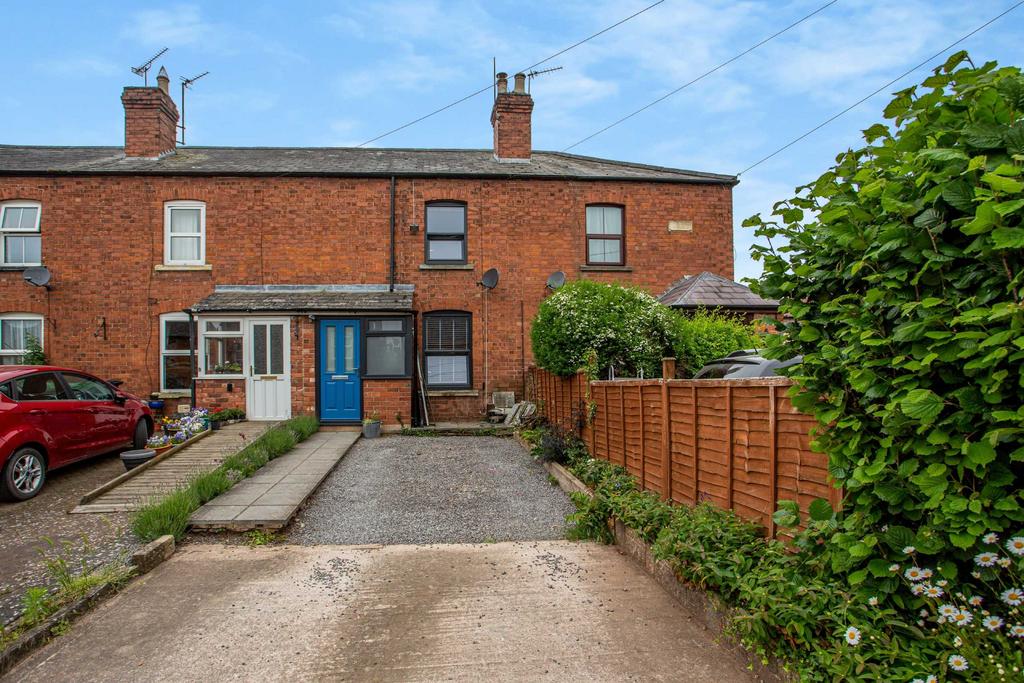Milton Terrace, RossonWye 3 bed terraced house £235,000