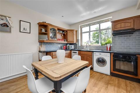 4 bedroom detached house for sale - Pine Walk, Surbiton, Surrey, KT5