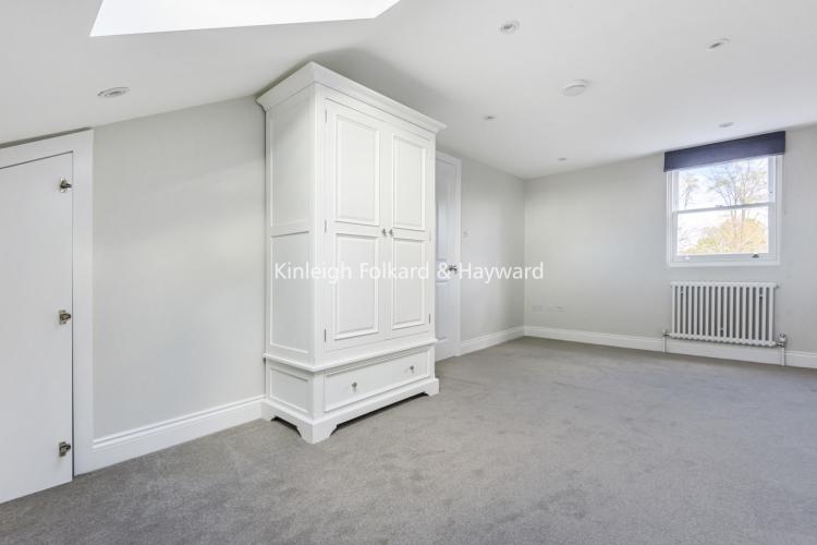 999480ac-81b8-447...