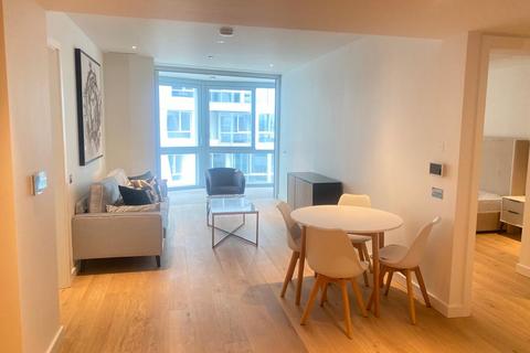 2 bedroom flat to rent - Circus Road West ,  London, SW11