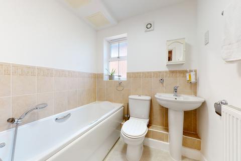 2 bedroom flat to rent, Saxon Court, Bryony Drive, Ashford, Kent, TN23