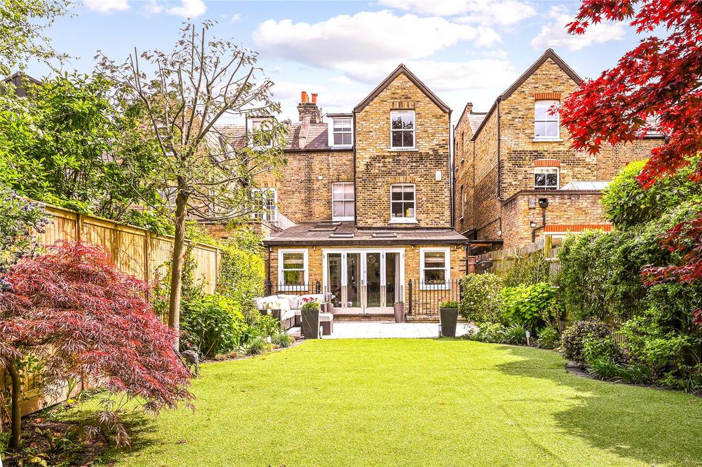 Henderson Road, London, SW18 7 bed semidetached house for sale £