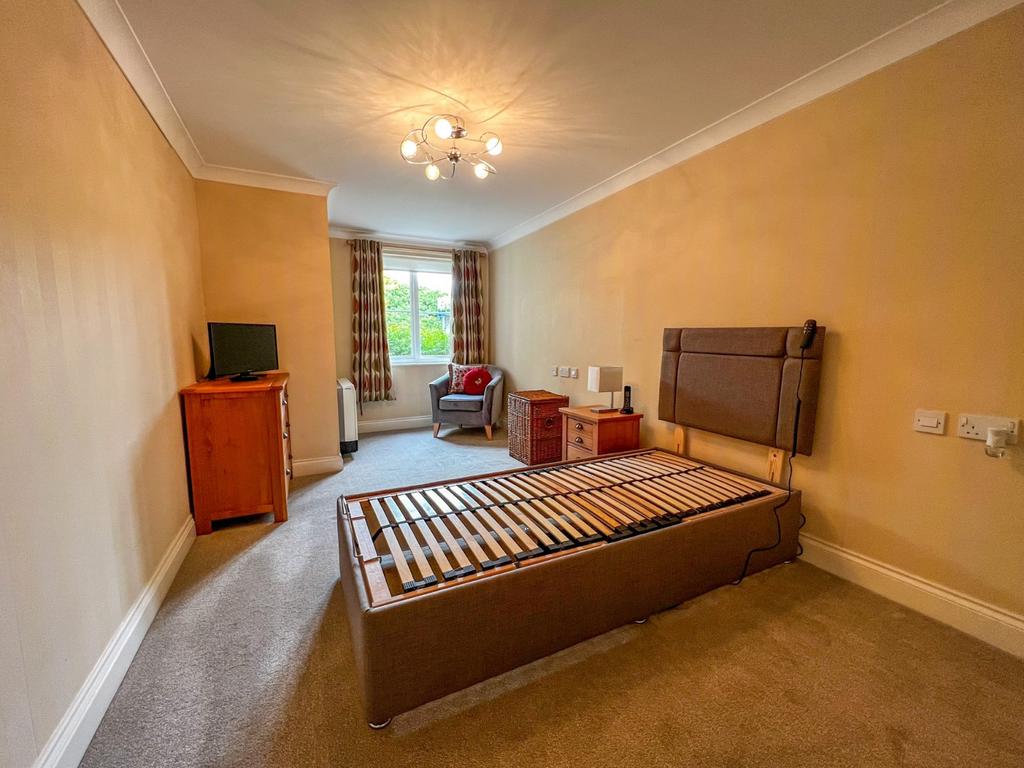 Double Bedroom