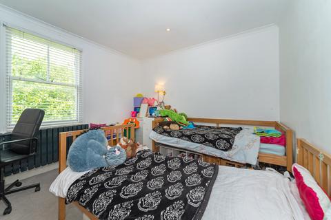 143a Constantine Road, London, NW3 2LR