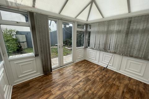 2 bedroom semi-detached house to rent - Kintyre Close, Torquay