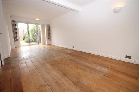 3 bedroom semi-detached house to rent, Queens Walk, Ashford, Surrey, TW15