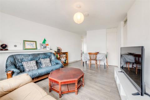 4 bedroom flat for sale, Dunton Road, London