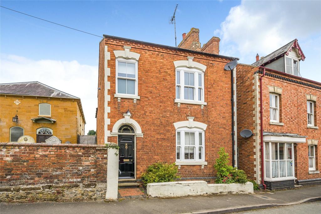Church Street, Weedon, Northampton, Northamptonshire, NN7 3 bed