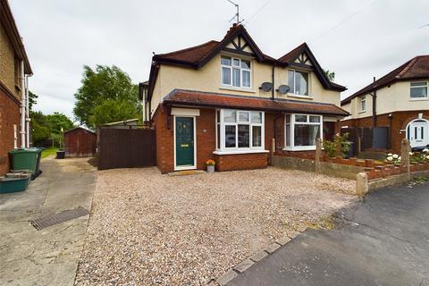 3 bedroom semi-detached house for sale - Coniston Road, Gloucester, Gloucestershire, GL2