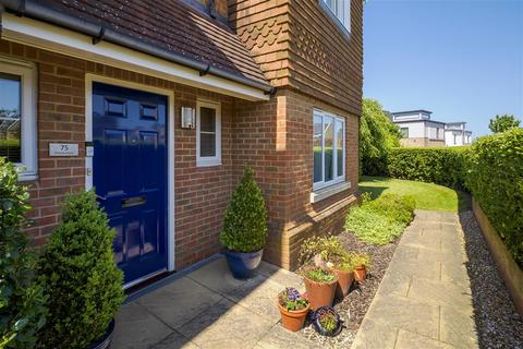 75 Homersham, Canterbury, CT1 3RL