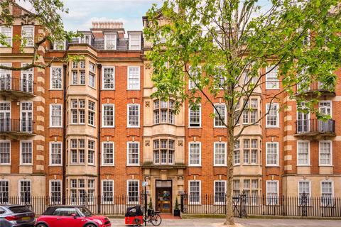 4 bedroom flat to rent, Old Brompton Road, Earls Court, London